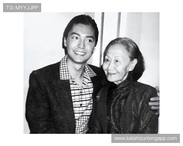 尊龙铠时 人生就是搏:坚持不懈追求梦想,成就属于自己的精彩人生 尊龙铠时 人生就是搏:坚持不懈追求梦想,成就属于自己的精彩人生